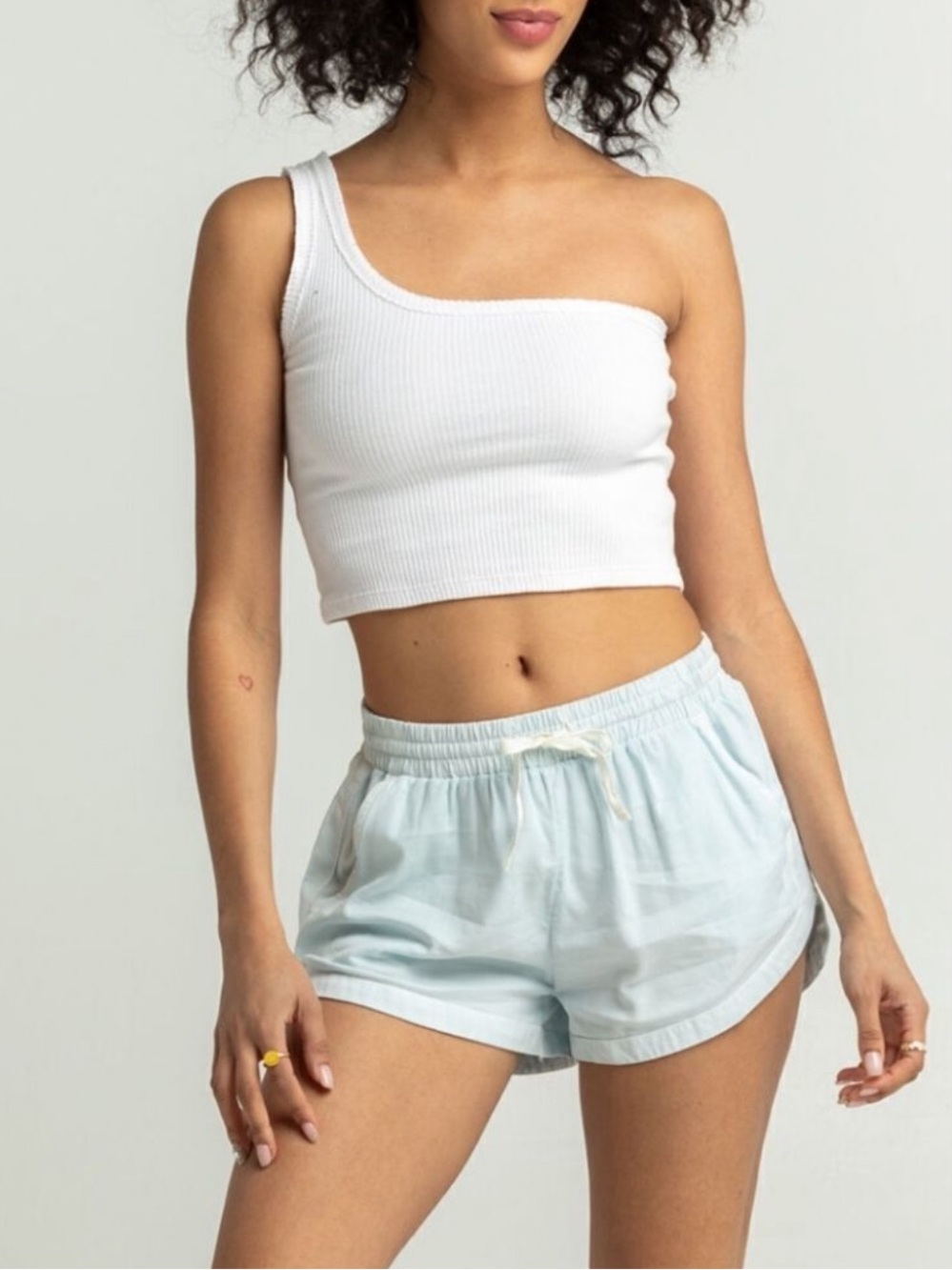 Billabong Road Trippin Shorts Washed Chambray light Blue curved hem pull on XL